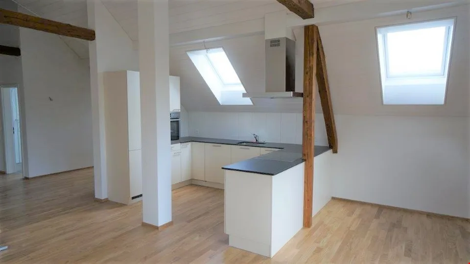 3.5 Zimmer-Dachwohnung 4.OG mit Balkon