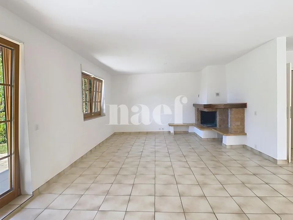 Semi-detached house with 4.5 rooms