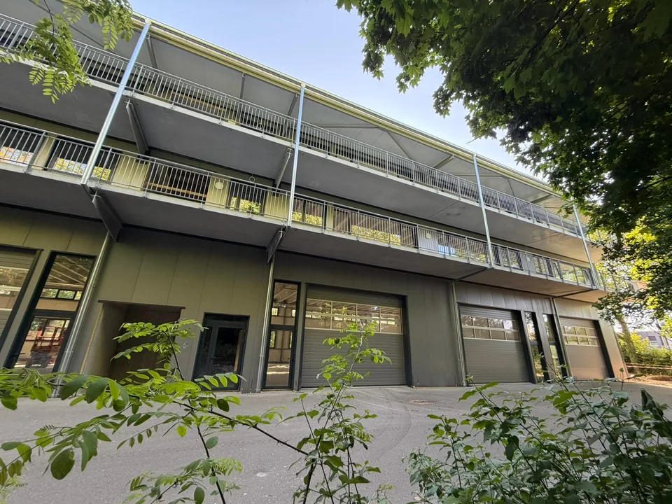 Espace industriel au Landeron - Neuchâtel - RDC - Grande porte – Foto 11 von 12