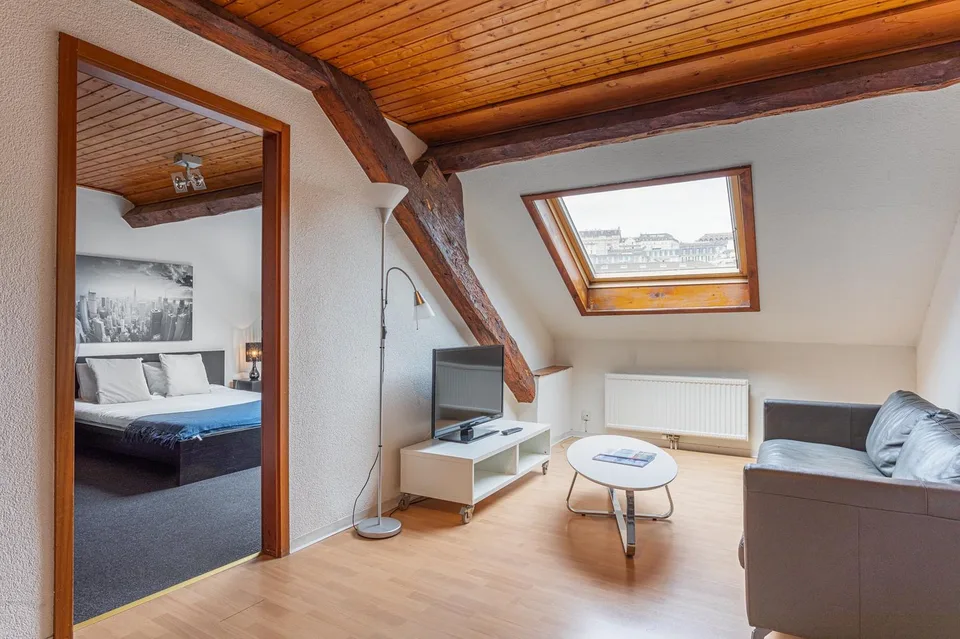 Charmantes Hochparterre-Ein-Zimmer-Apartment in der Nähe des Bahnhofs Lausanne – Rue du Simplon 10!