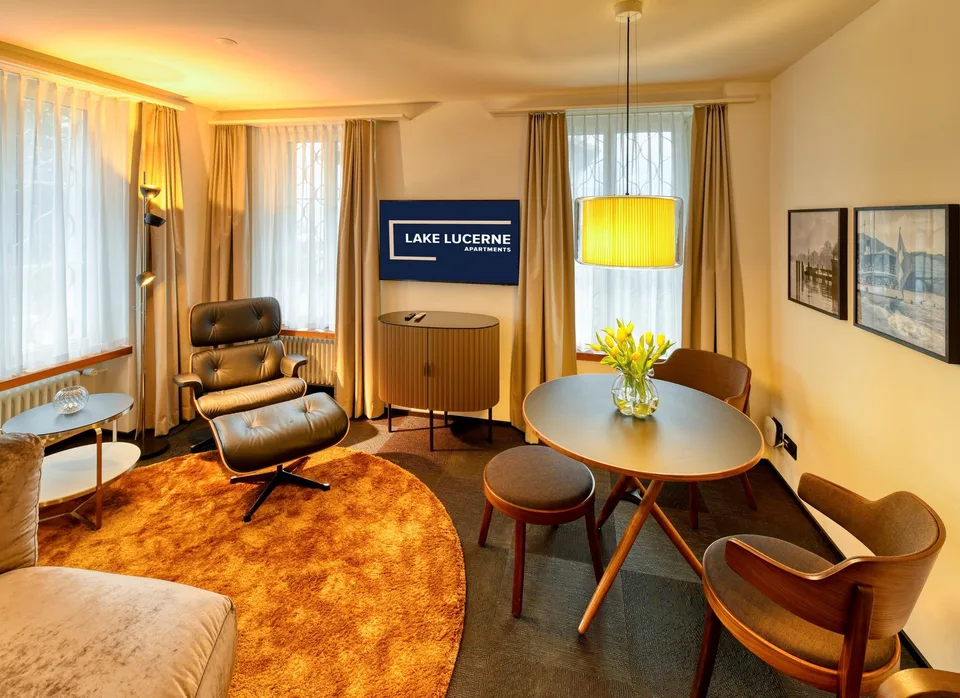 Exkl. möbliertes Apartment in der Villa Felsenau in Hergiswil am See