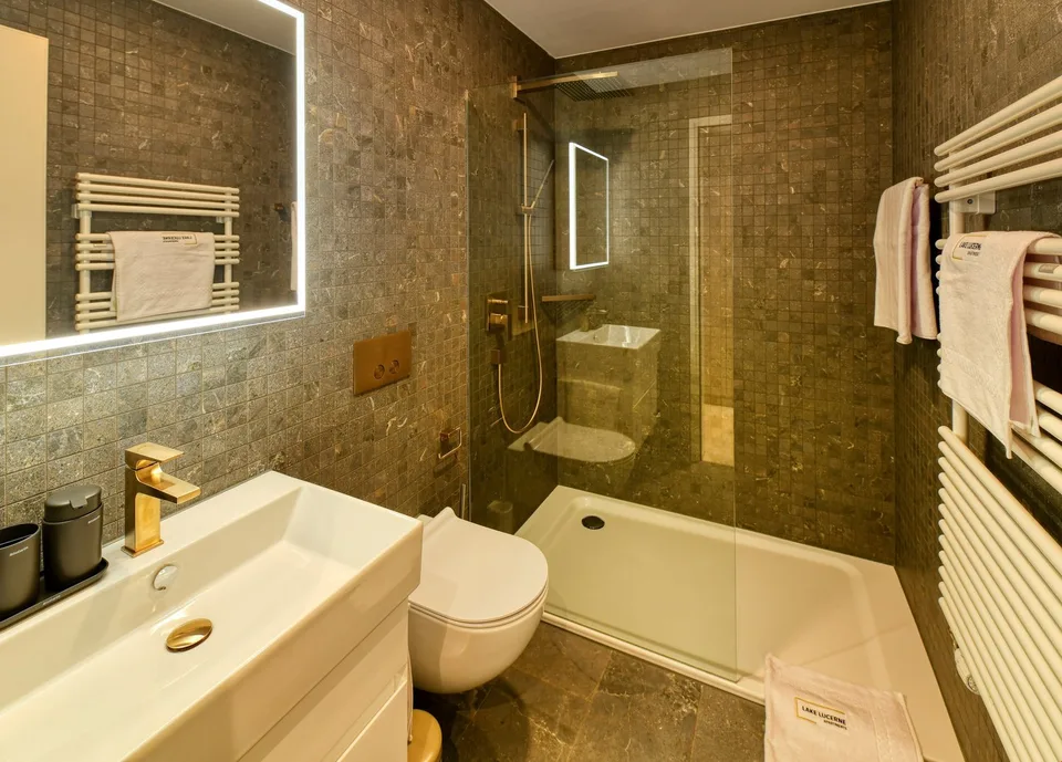 Exkl. möbliertes Apartment in der Villa Felsenau in Hergiswil am See