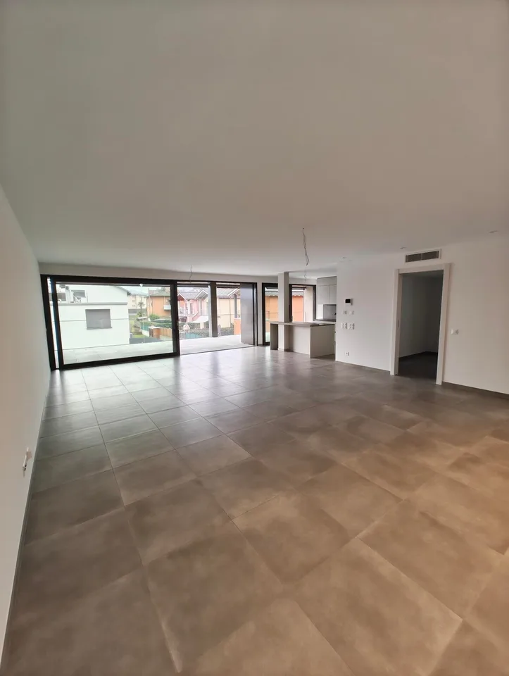 Splendido appartamento di 5.5 locali a Lamone