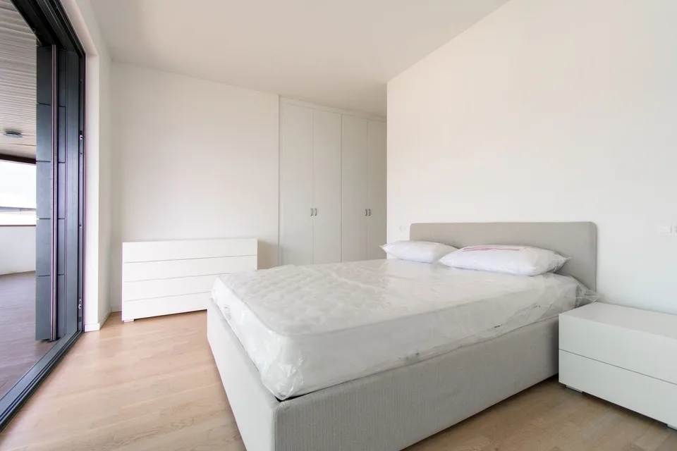 RAFFINIERTES 4.5-ZIMMER-WOHNUNG MIT MOBILIERUNG UND PANORAMATERRASSE – Foto 10 von 19