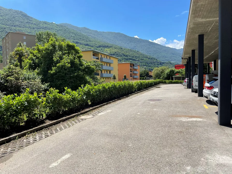 Ultimo spazio commerciale al 2° piano – foto 13 di 15