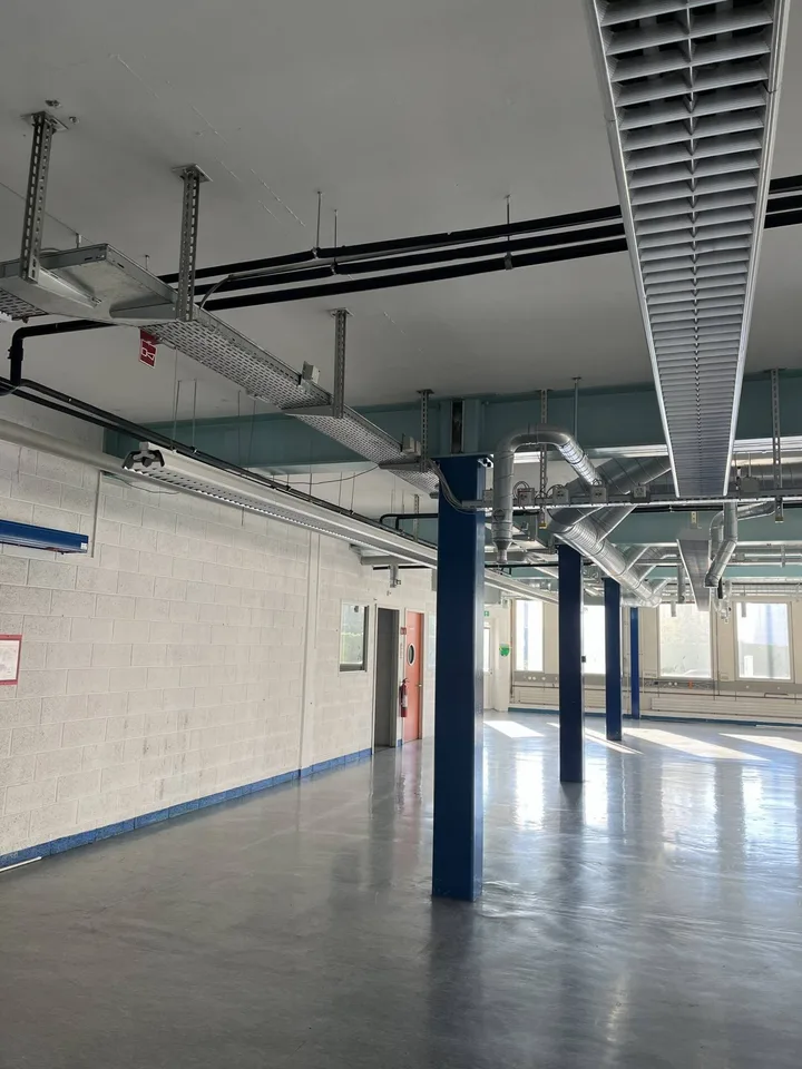 Surface de 500 m2 à louer au CTN à Plan-les-Ouates-FTI