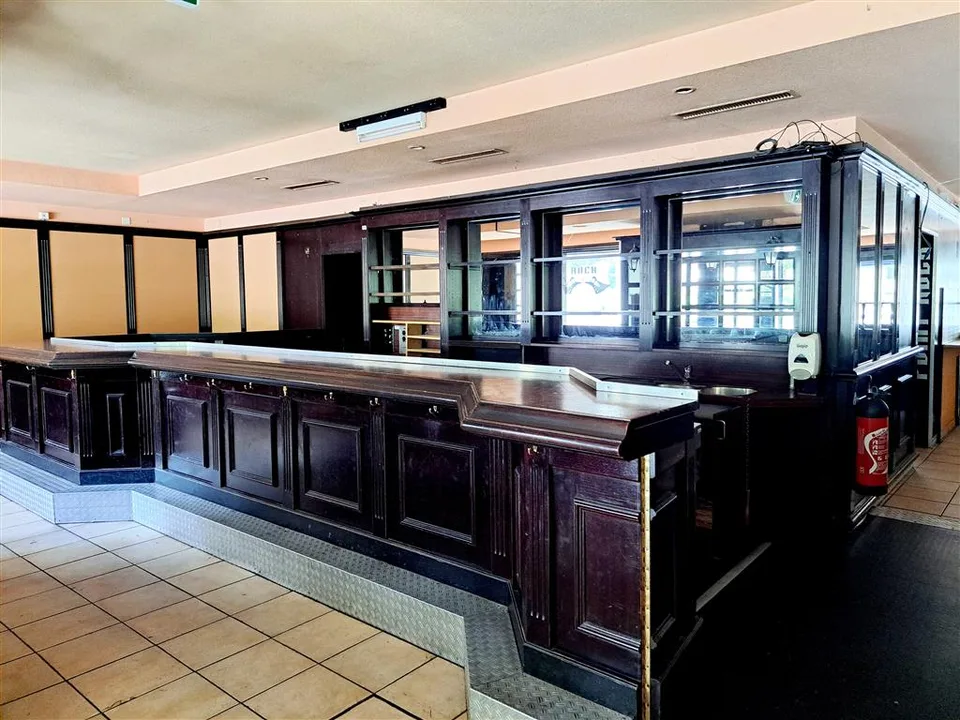 Premises, 160