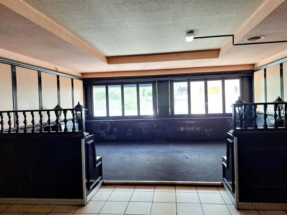 Premises, 160