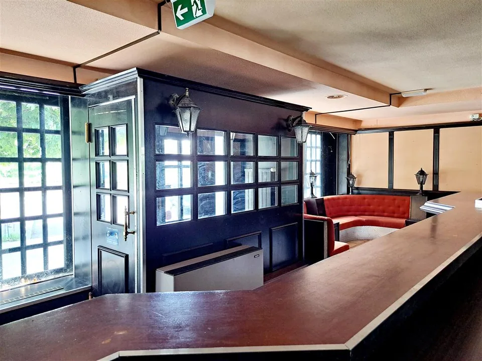 Premises, 160