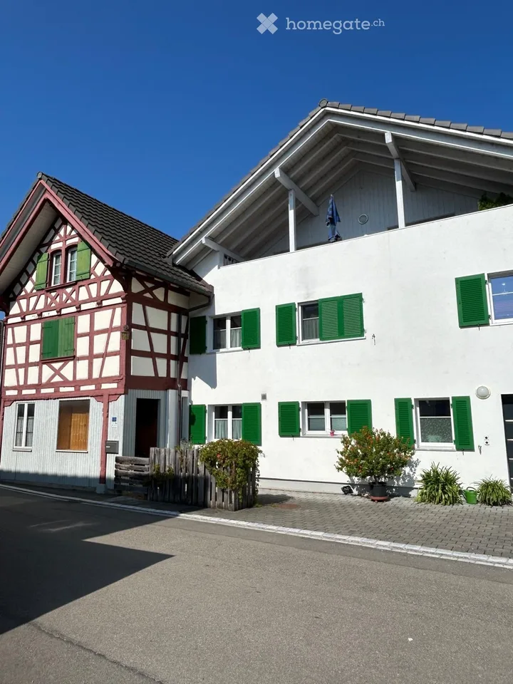 Charmante helle 4.5 Zimmer Dachwohnung