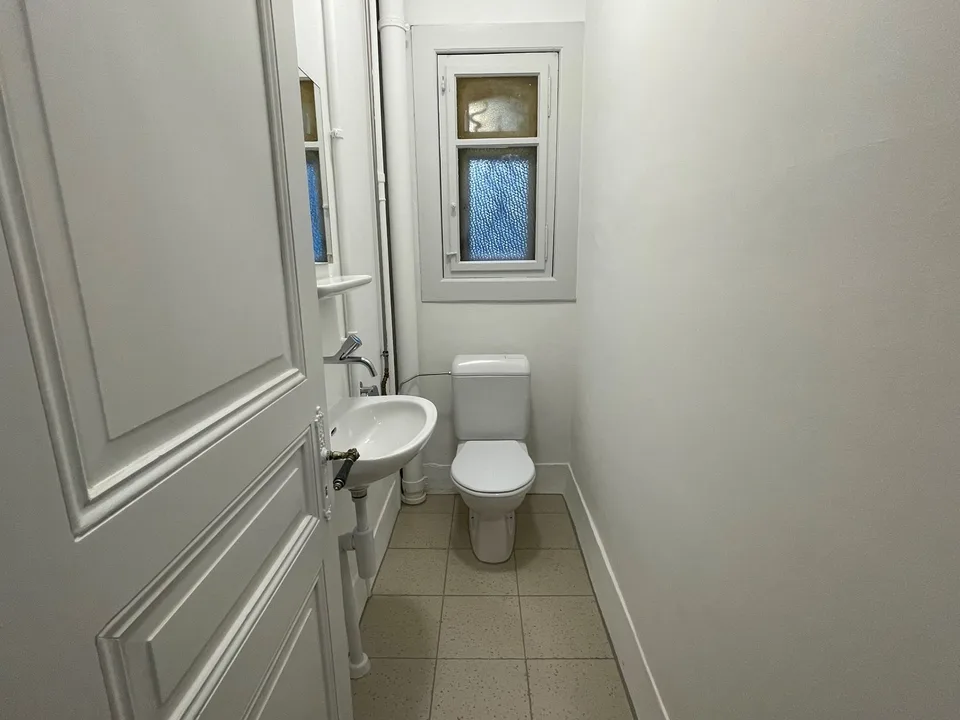 Large (680m2) and representative office space in the Altenberg quarter – directly at the Kornhausbrücke – photo 10 of 10