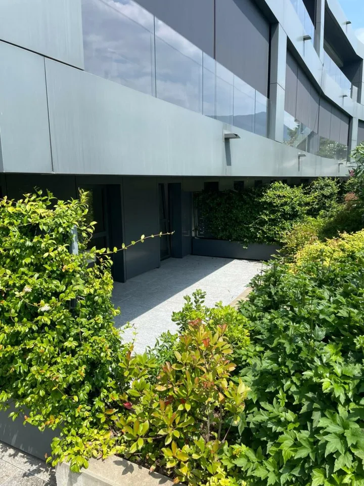 Affittasi Moderno monolocale con balcone a Lugano-Castagnola