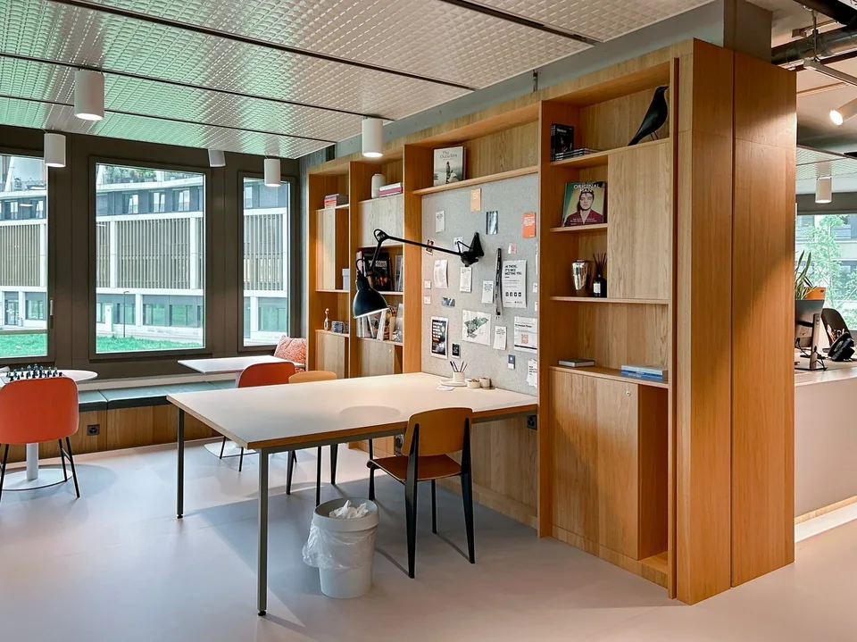 Spazio ufficio designer per 1 persona a Spaces Suurstoffi