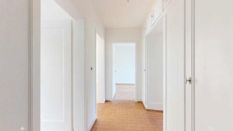 Attenzione! La tua nuova casa a Biel – foto 6 di 9