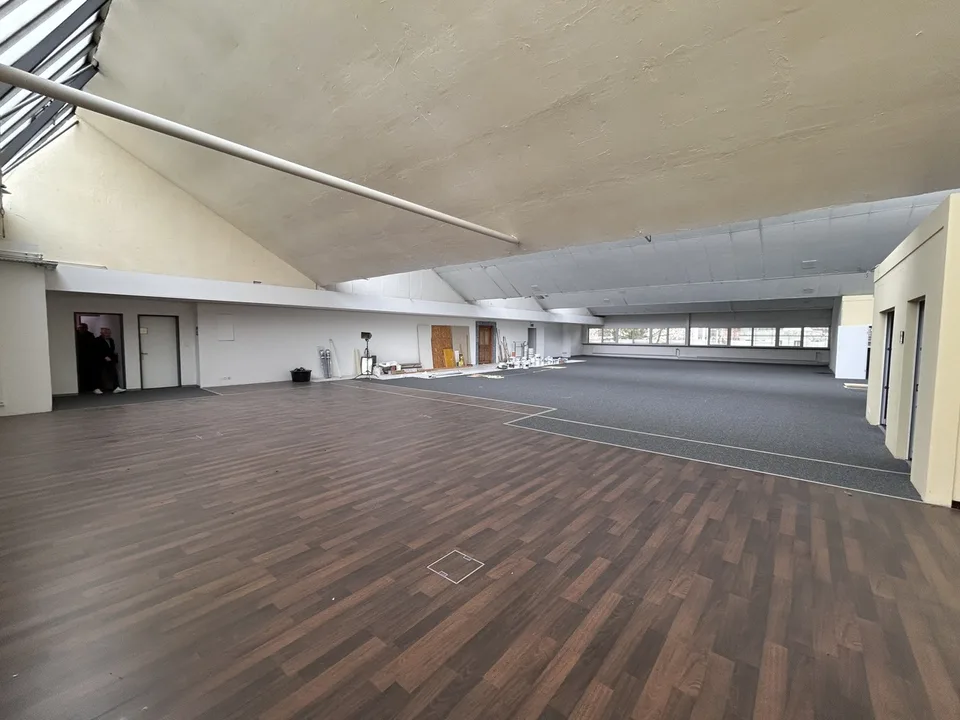 1.000 m² di spazi di produzione, ufficio e commerciale eccezionali – foto 8 di 8