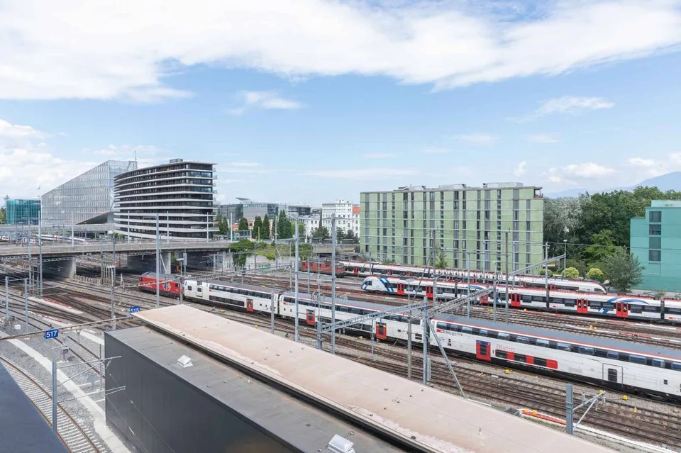 Büros zu vermieten, 90 m2, nahe Nations und Bahnhof
