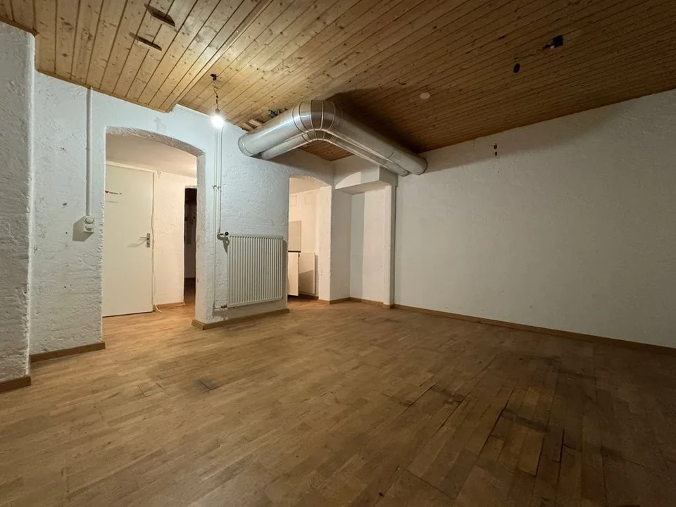 GRAND ESPACE LOISIR POLYVALENT À BÂLE