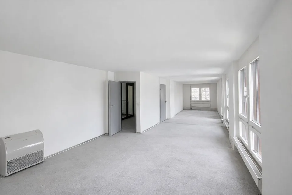 Exciting and bright office space in the heart of Affoltern - 149 m2! – photo 9 of 13