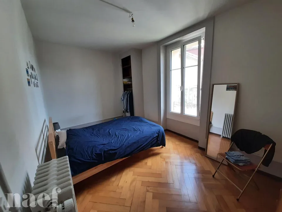 3 rooms with balcony in a quiet neighborhood