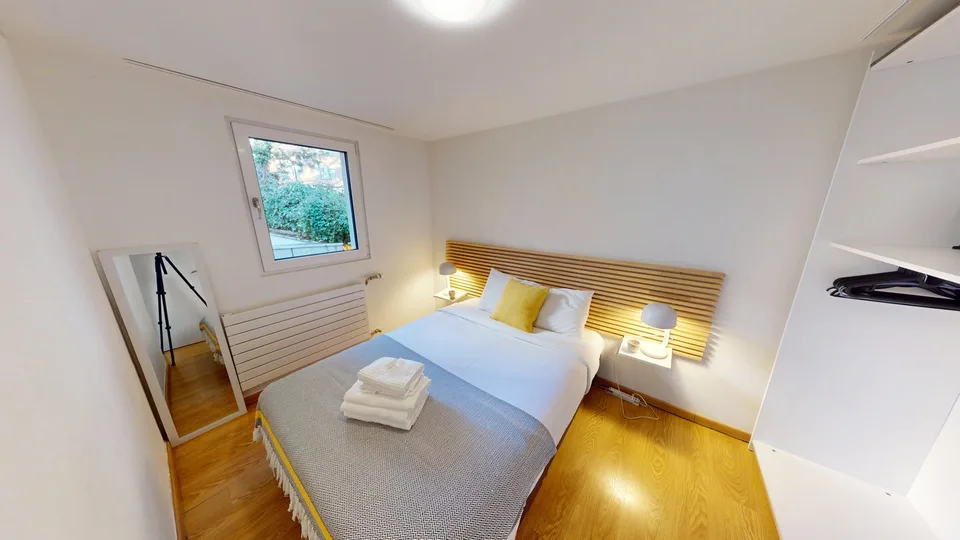 Rooftop Views & Central Location: 1-Bedroom Apartment in Lausanne – Foto 9 von 20