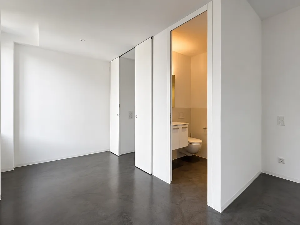 Chiasso: Modernes 4.5-Zimmer-Apartment in renovierter historischer Villa zu vermieten