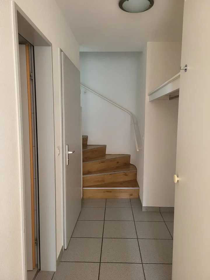 Appartamento-mansarda spazioso di 3,5 locali – foto 12 di 14