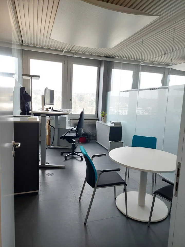 Roter Turm, 8400 Winterthur (13. Stock)