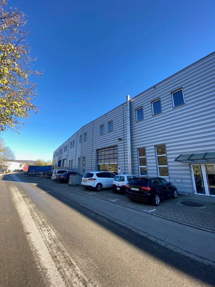 Werkhallen/ Lagerhallen ab 80 m2 bis 860 m2 /beheizt