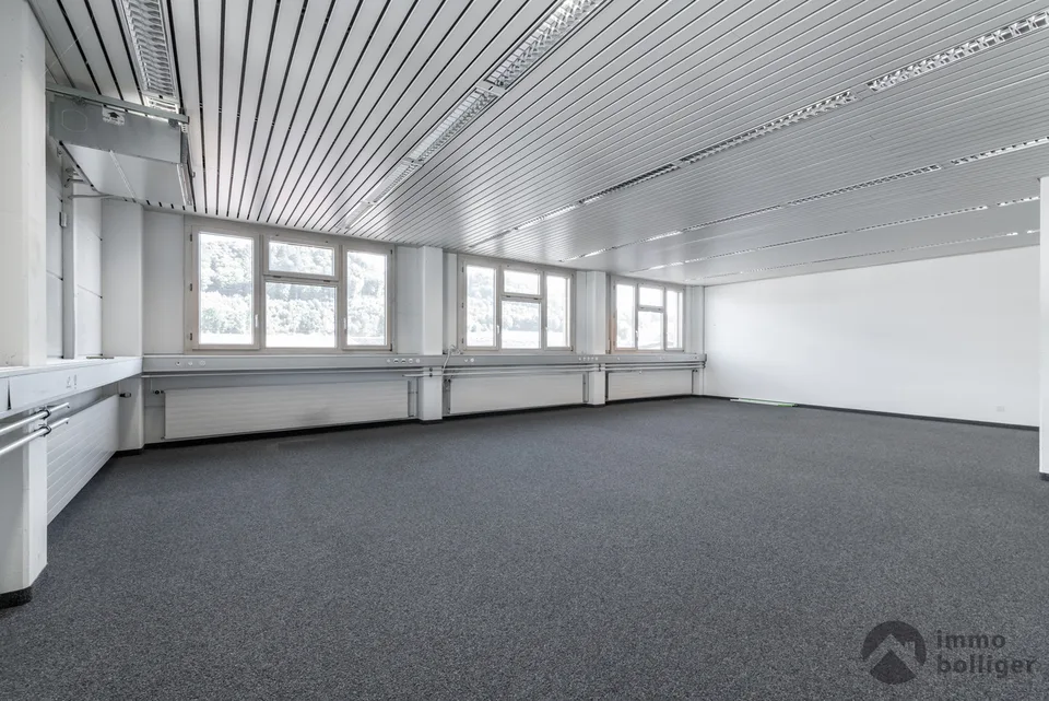 Gut erreichbare Gewerbefläche in Oberentfelden zu vermieten - 70 m²