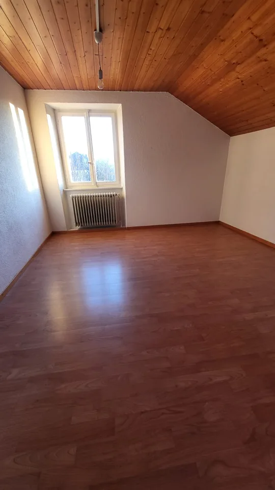 Charmantes 3-Zimmer-Wohnung im Herzen von Porrentruy – Foto 8 von 14