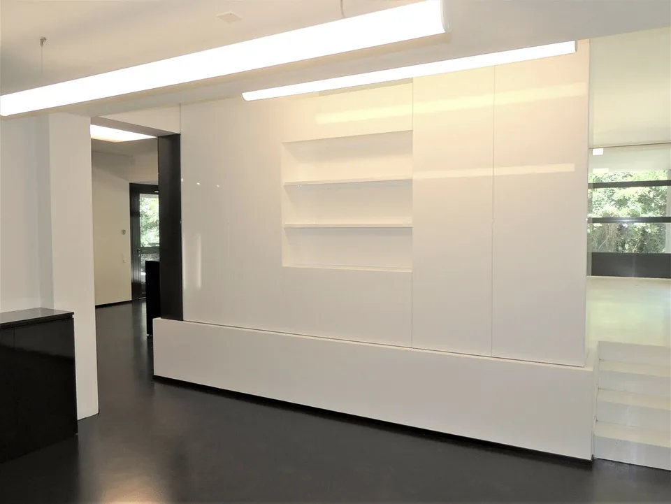 Großes Büro mit Garten in Sorengo – Foto 7 von 11