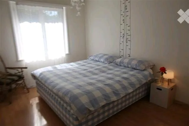 Familienwohnung mit viel Licht in einer großen Villa in Préverenges – 7,5 Zimmer, großer privater Garten – Foto 12 von 21
