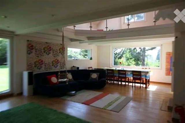 Familienwohnung mit viel Licht in einer großen Villa in Préverenges – 7,5 Zimmer, großer privater Garten – Foto 16 von 21