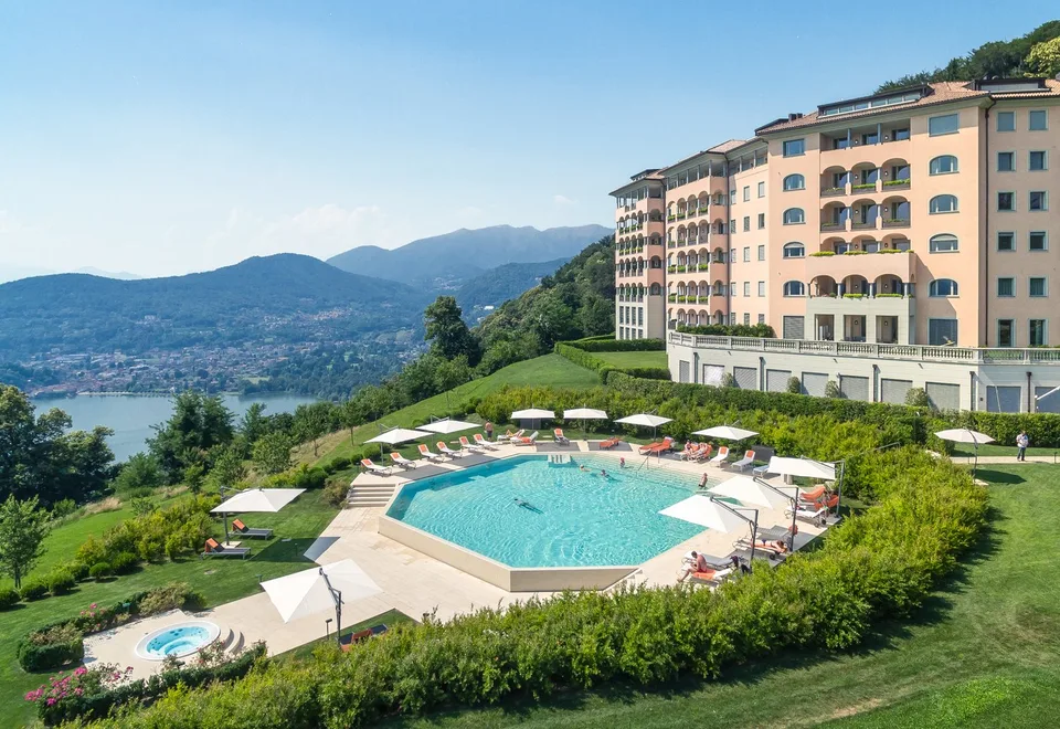 LUGANO-COLLINA D'ORO - AFFITTASI APPARTAMENTO 3.5 LOCALI CON VISTA LAGO (Rif. 504)