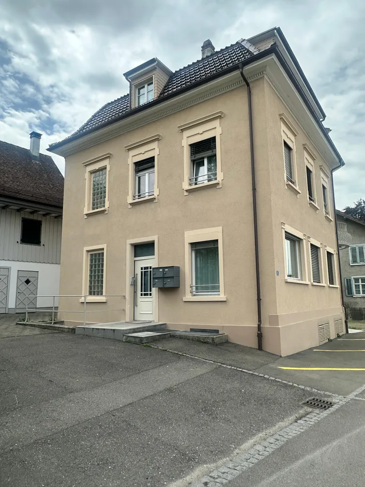 Hobbyraum inkl. Garagenbox in Bürglen zu vermieten