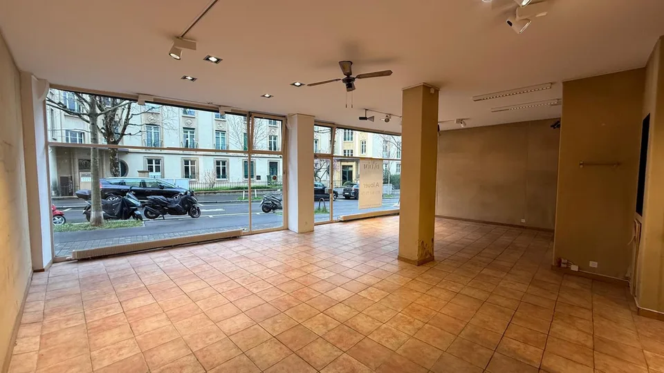 Beautiful commercial space, located in the center of Lausanne