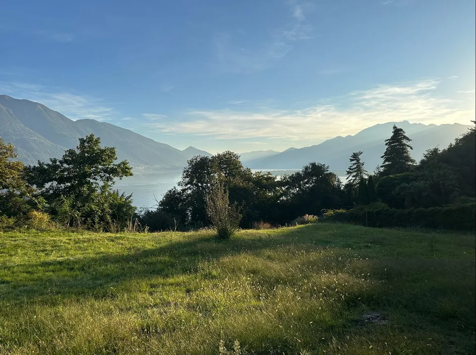 Villa panoramique avec vue sur le lac et design unique – Via Mondacce, Minusio