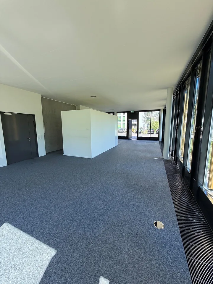 Espace commercial attractif à Zürich Oerlikon