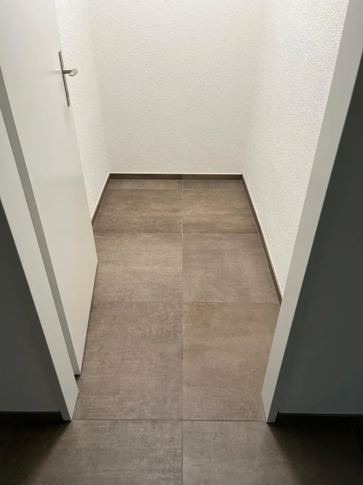 Helle 4.5-Zimmer-Wohnung mit Balkon und schöner Aussicht in Zuchwil