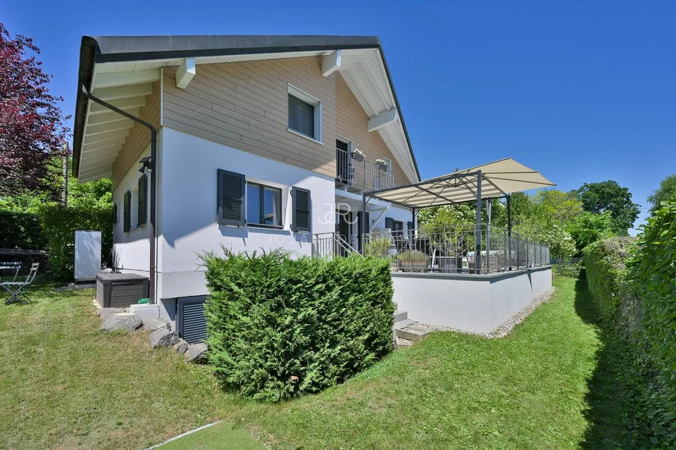 Genolier | Villa individuelle avec vue lac et Alpes, parfaitement rénovée (Sus-Châtel)