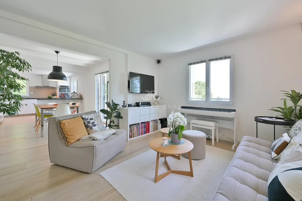 Genolier | Einzelvilla mit Seeblick und Alpenblick, perfekt renoviert (Sus-Châtel)