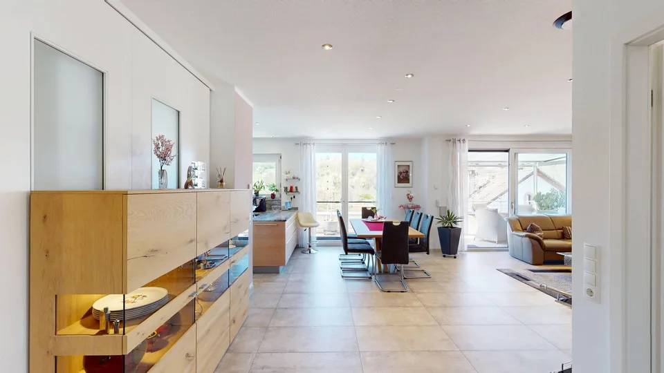 EXKLUSIVES 4.5-ZI. PENTHOUSE IN WEHR MIT GR. DACHTERRASSE UND WEITBLICK