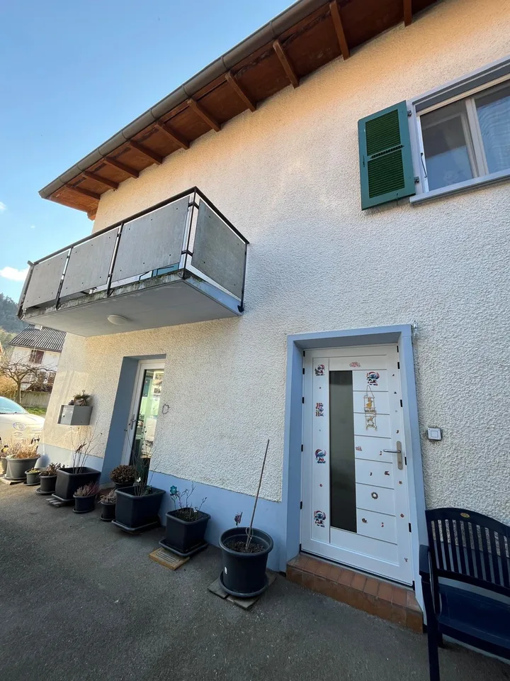 Casa familiare di 7 pezzi a Châtillon