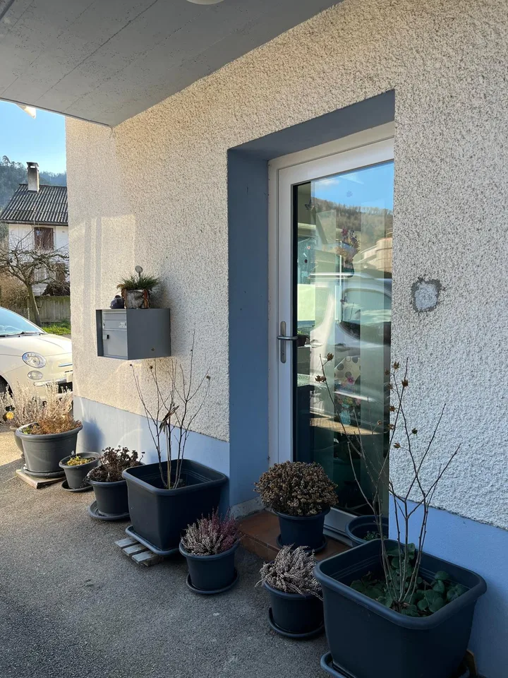 Casa familiare di 7 pezzi a Châtillon