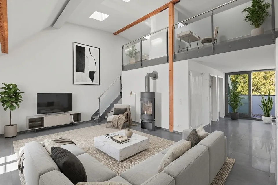 3½-Zimmer-Dachwohnung mit Galerie nahe Bern - stilvoll & einzigartig