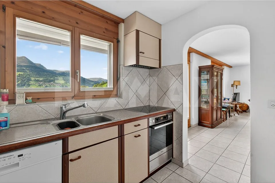 3½-Zimmer-Wohnung mit schöner Bergsicht, Sonne und ruhiger Lage in St. Peter / Arosa