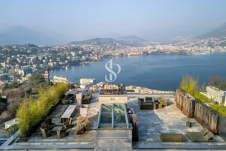 Privacy e vista lago