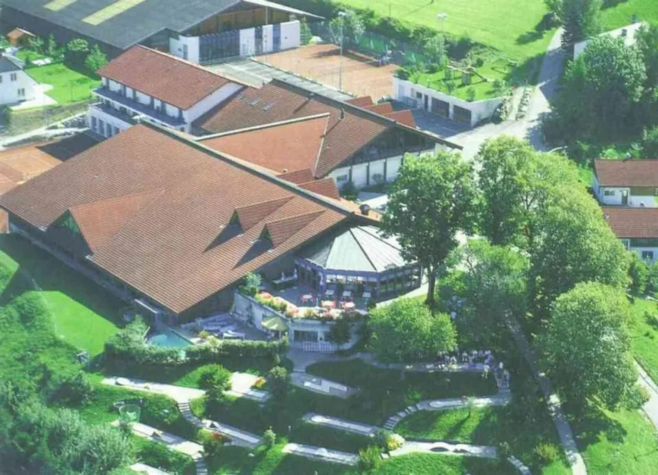 ehemaliges Sportzentrum mit Potential für Neunutzung!