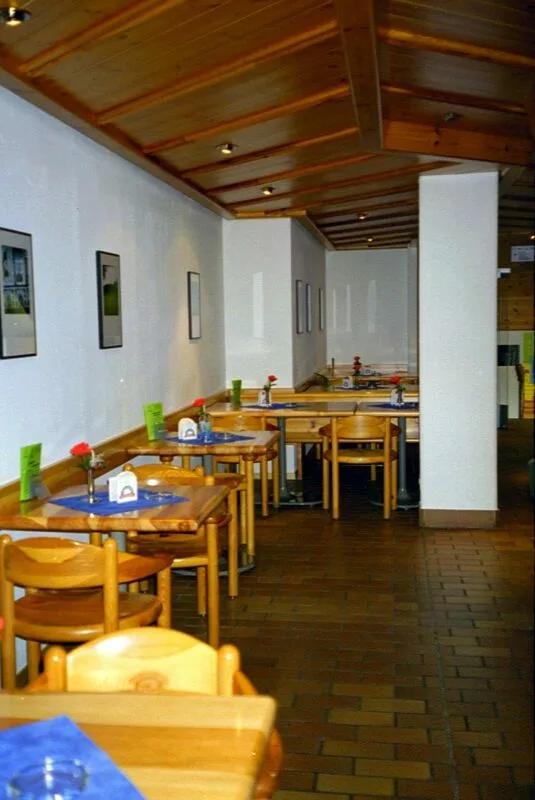 Ex centro sportivo con potenziale per nuovo utilizzo! – foto 15 di 17