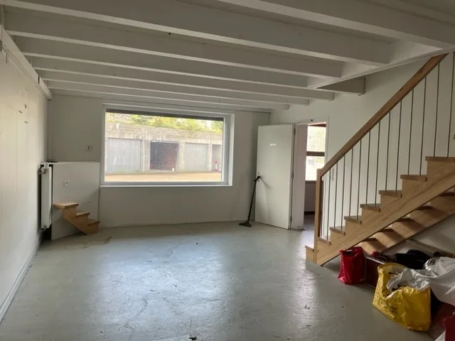 In vendita !! Edificio per artigianato di 750m2